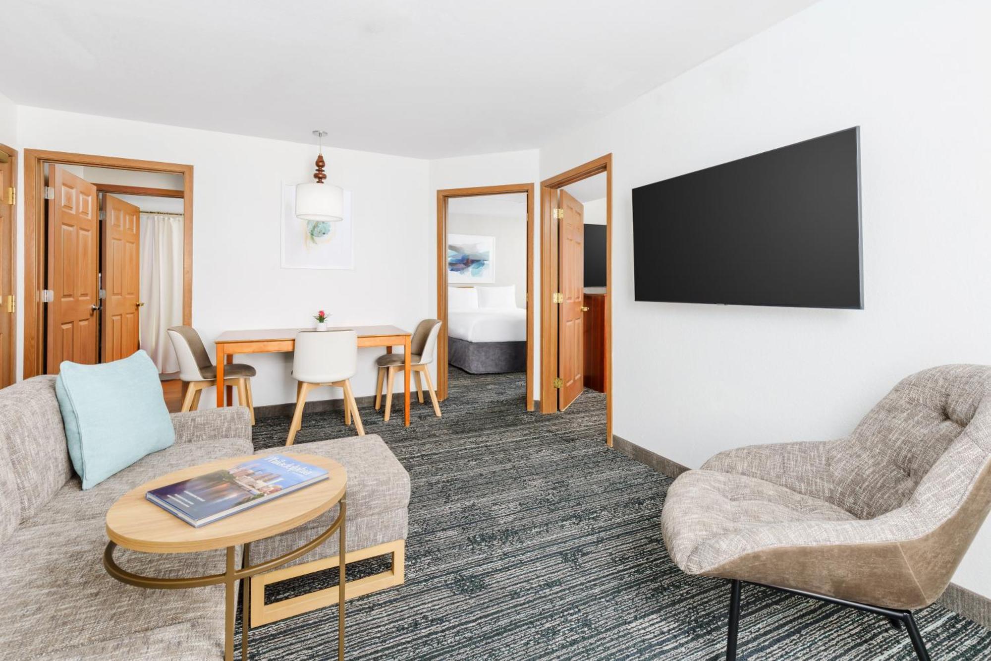 Towneplace Suites Philadelphia Хоршъм Екстериор снимка