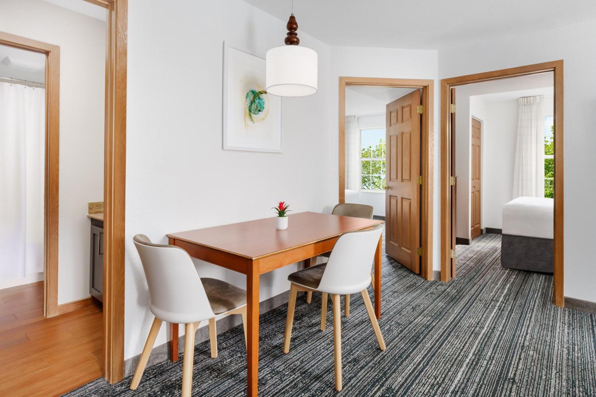 Towneplace Suites Philadelphia Хоршъм Екстериор снимка